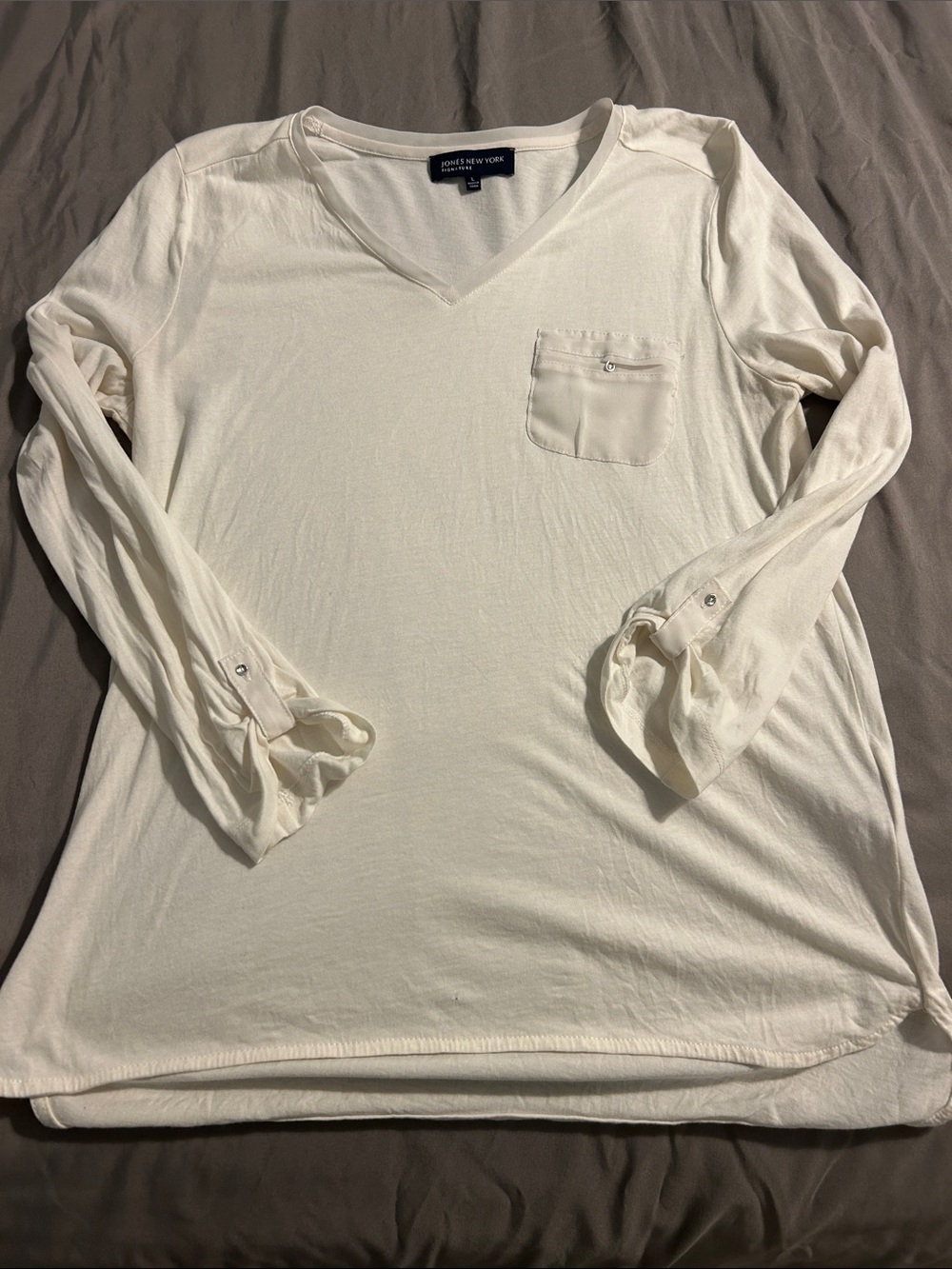 Jones New York Ivory V-Neck Long-Sleeve Pocket Tee